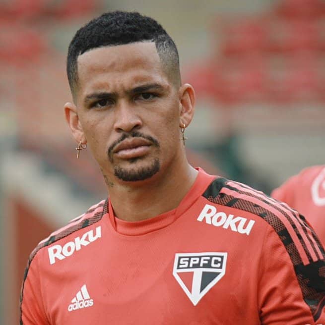 S&atilde;o Paulo quer renovar com atacante que sofre com les&otilde;es