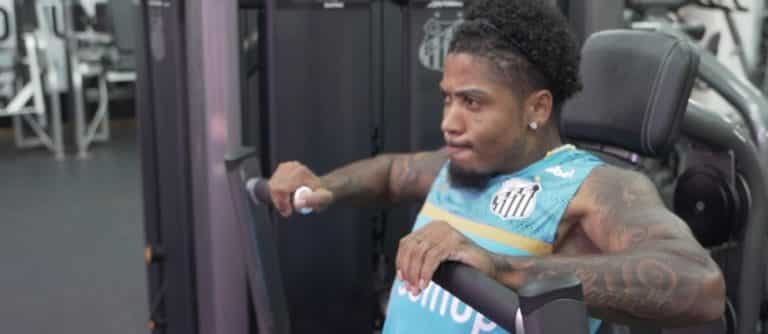 Marinho se reapresenta no CT Rei Pel&eacute; e inicia os treinamentos para 2022