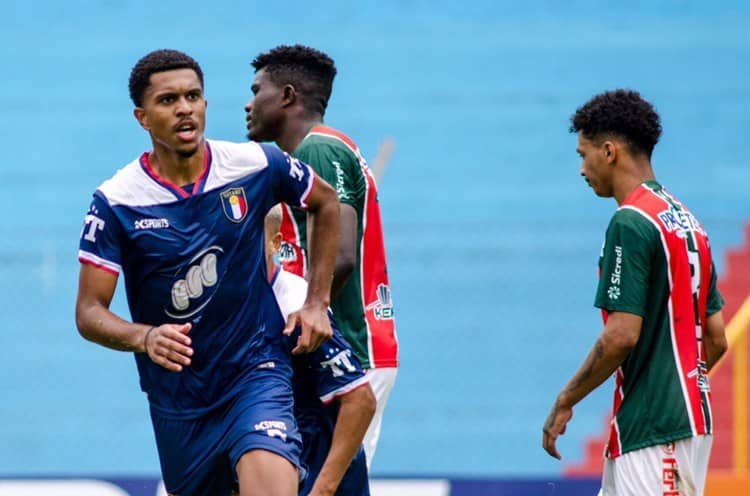 Destaque do USAC, Murilo afirma: &ldquo;vamos classificar&rdquo;