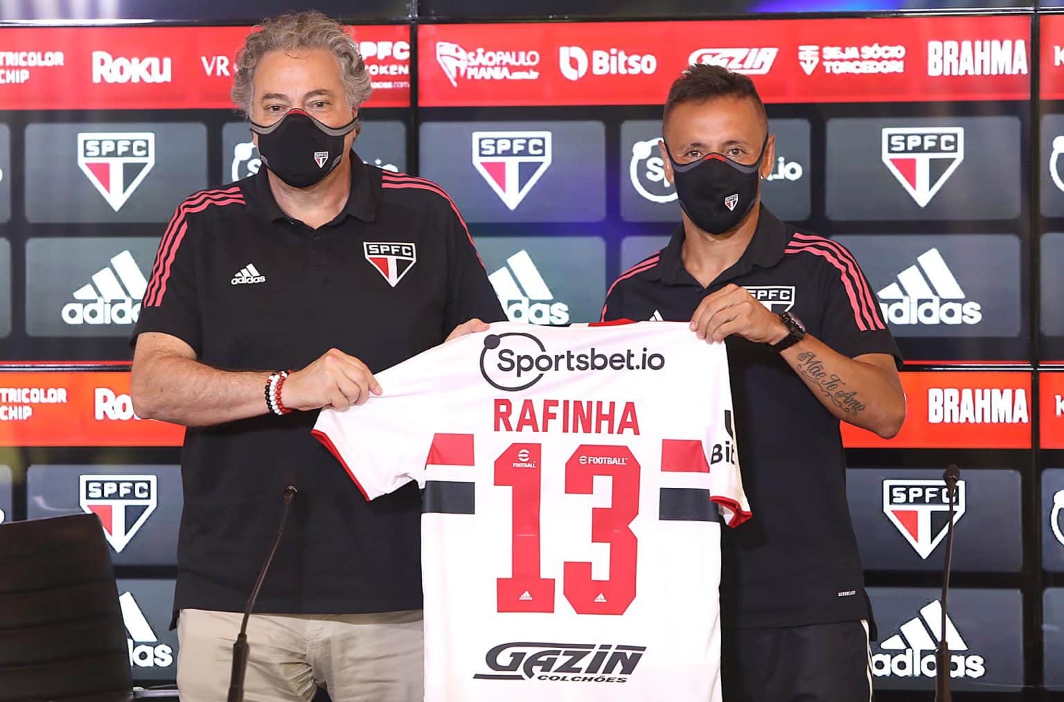 Rafinha &eacute; apresentado no S&atilde;o Paulo: &ldquo;Quero conquistar no S&atilde;o Paulo&rdquo;