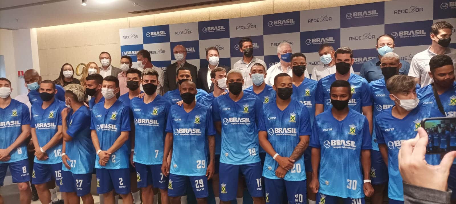 Santo Andr&eacute;: elenco faz exames e concede coletiva