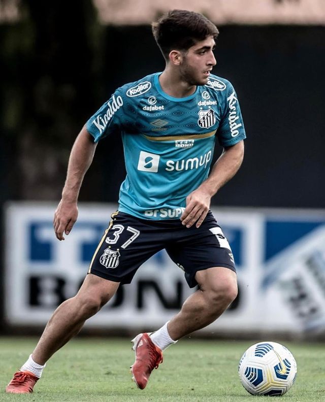 Por op&ccedil;&atilde;o de Carille, Lacava fica de fora da lista inicial de inscritos no Paulist&atilde;o