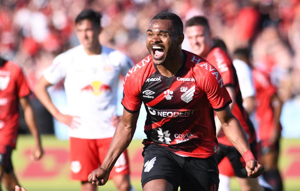 Nikão e Inter se acertam; jogador é aguardado no Rio Grande do Sul