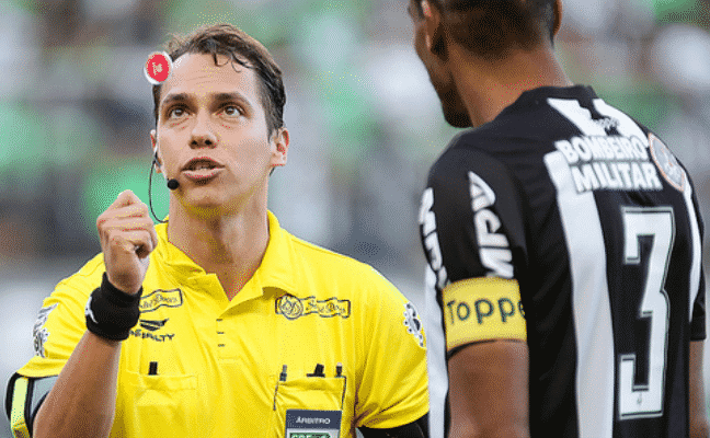 Am&eacute;rica-MG: &aacute;rbitro jovem comanda estreia no Mineiro