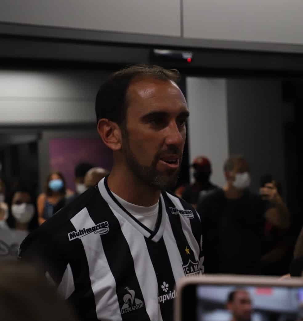 Atl&eacute;tico-MG antecipa apresenta&ccedil;&atilde;o de Diego God&iacute;n; defensor servir&aacute; o Uruguai