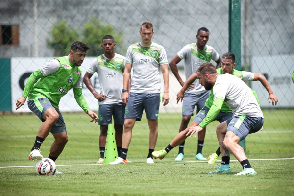 Elenco do Coritiba se reapresenta nesta segunda-feira&nbsp;