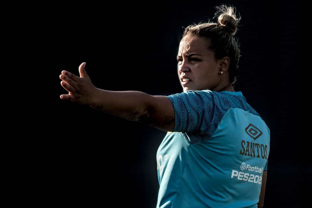 Aline Xavi é a nova Coordenadora de Futebol Feminino do Santos