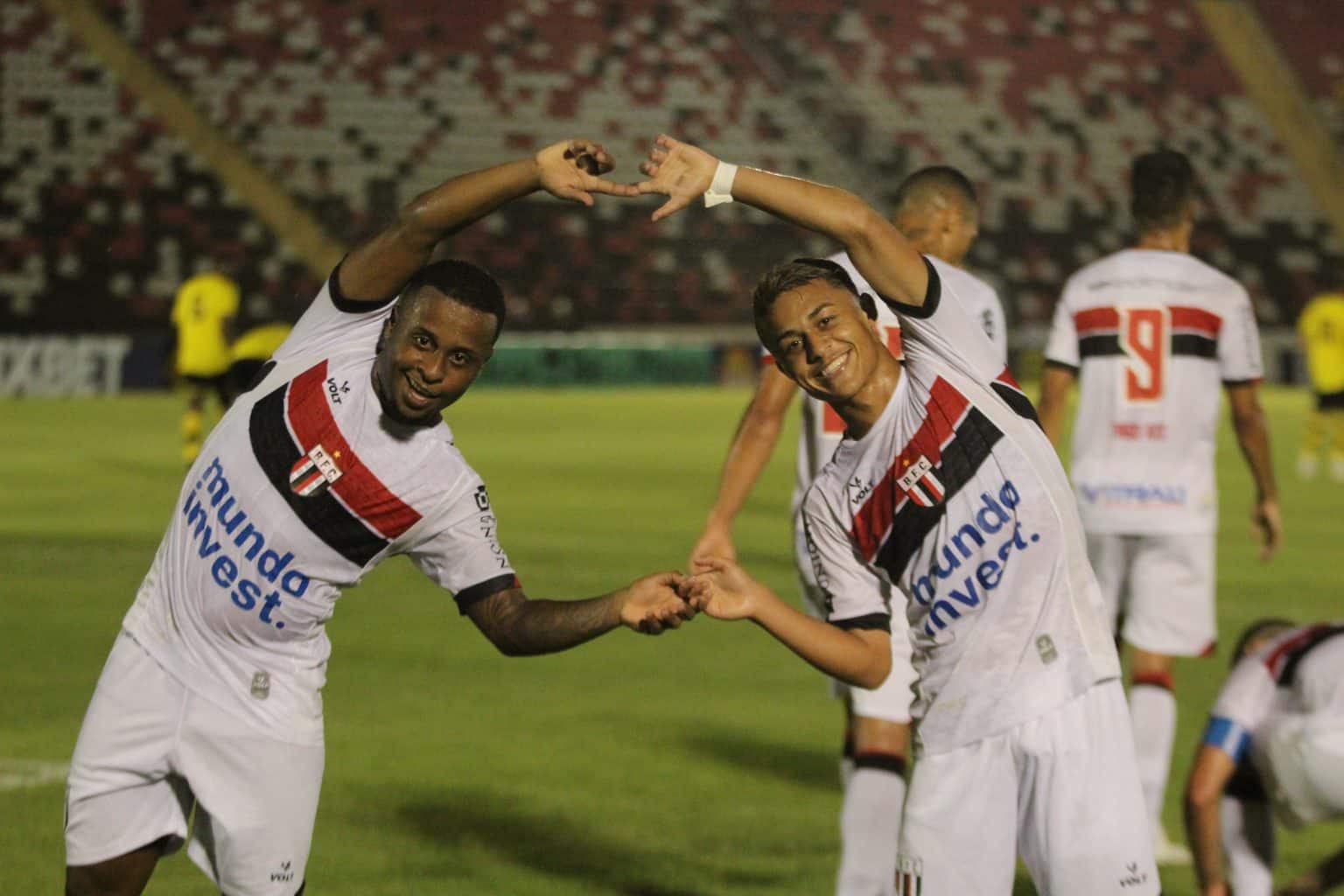 Botafogo-SP vence o São Bernardo e vê zona de classificação mais perto