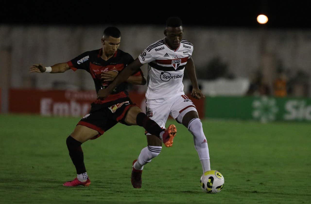 Campinense x S&atilde;o Paulo como aconteceu &ndash; Resultado, destaques e rea&ccedil;&atilde;o