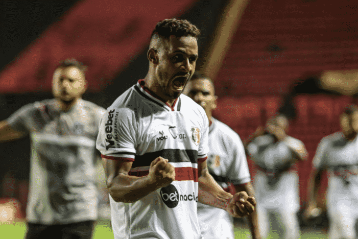 Tarc&iacute;sio comemora fase goleadora e bom in&iacute;cio de temporada no Santa Cruz