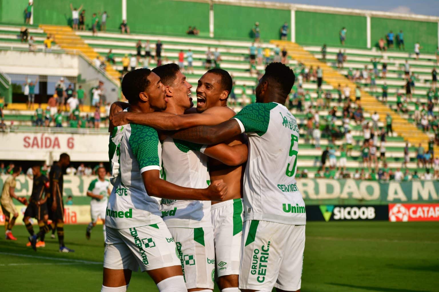 Chapecoense x Figueirense como aconteceu &ndash; Resultado, destaques e rea&ccedil;&atilde;o
