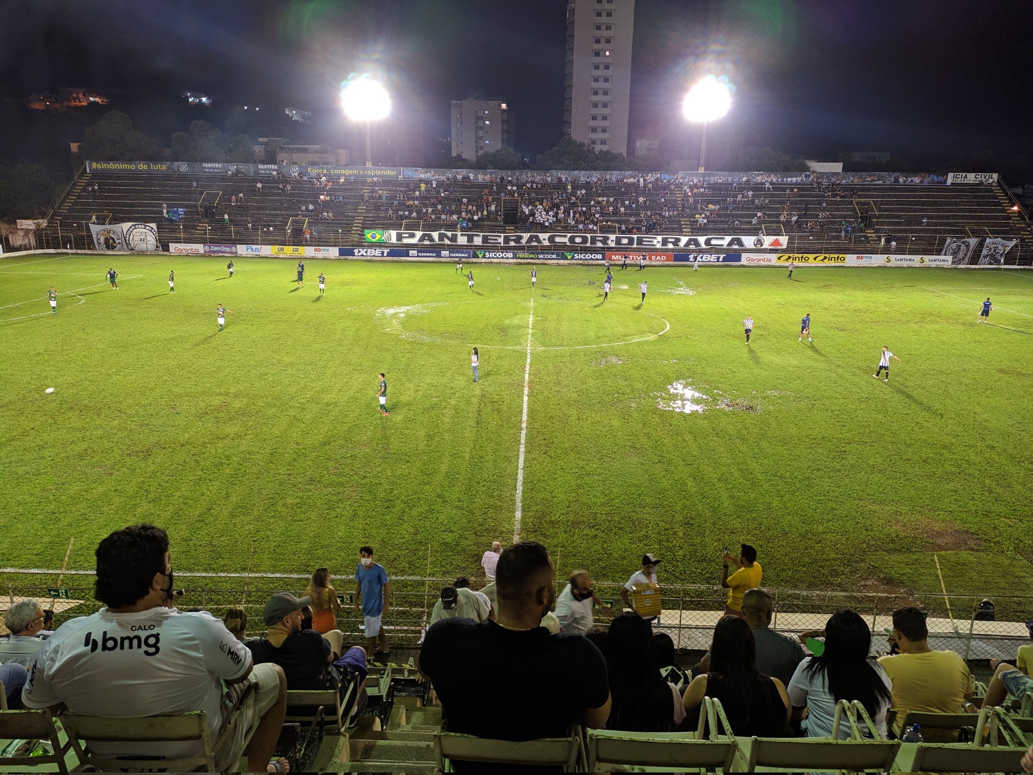 Democrata x Uberl&acirc;ndia como aconteceu &ndash; Resultado, destaques e rea&ccedil;&atilde;o