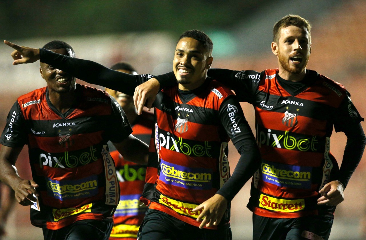 Ituano joga melhor e vence a Ferrovi&aacute;ria em casa