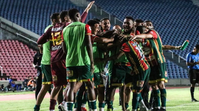 Sampaio Corrêa x Pinheiro-MA como aconteceu – Resultado, destaques e reação