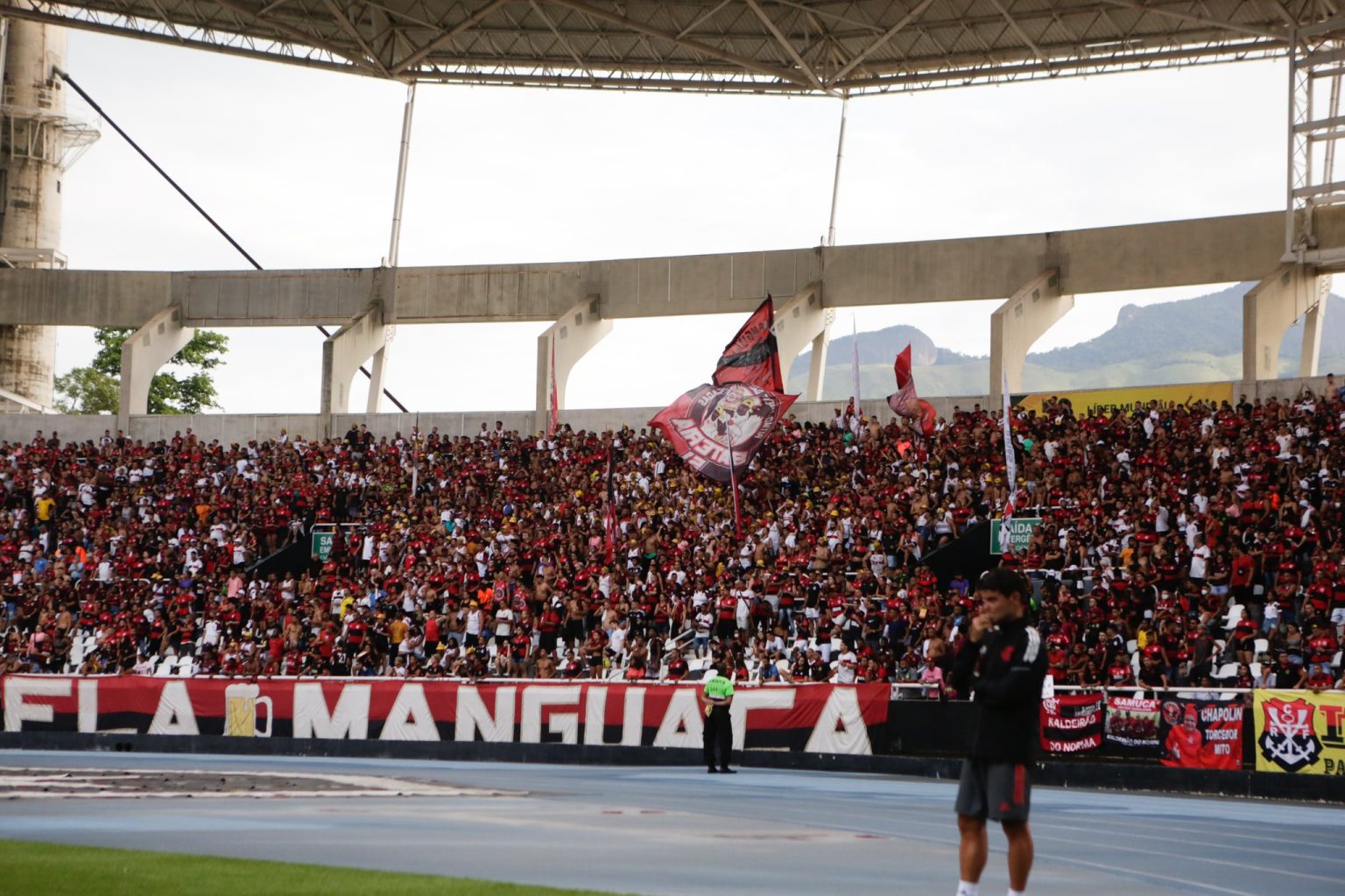 Flamengo tem dia agitado após derrota no clássico