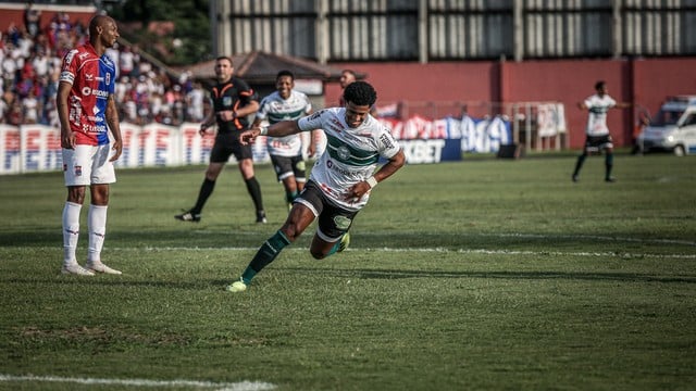 Paran&aacute; x Coritiba como aconteceu &ndash; resultado, destaques e rea&ccedil;&atilde;o