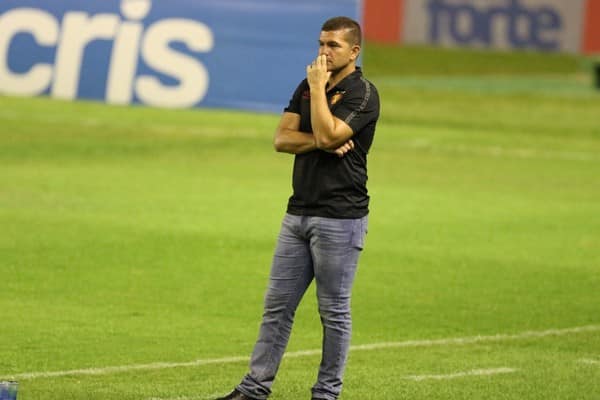 Louzer, Ney Franco, H&eacute;lio dos Anjos? Quem ser&aacute; o novo comandante da Ponte Preta?