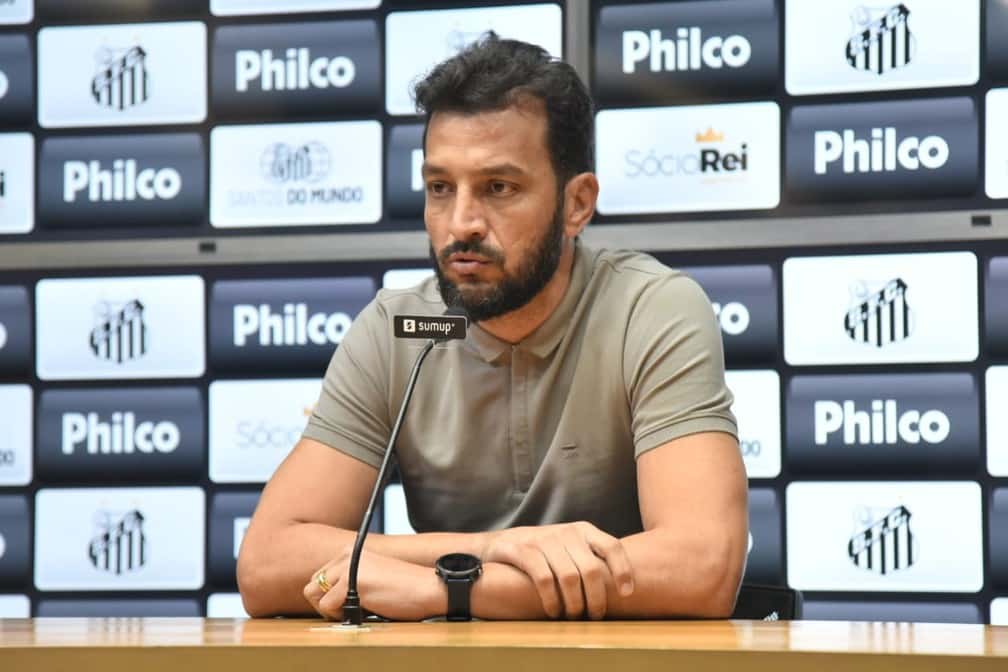 Edu Dracena explica principal característica na busca por um treinador: “DNA ofensivo, com agressividade, marcação em cima e ousadia”