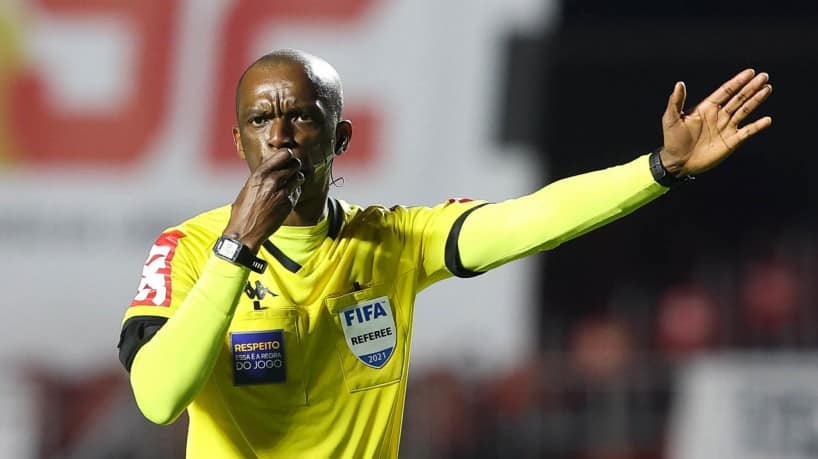 Luiz Flávio de Oliveira irá apitar Ferroviária e Santos pelo Paulistão