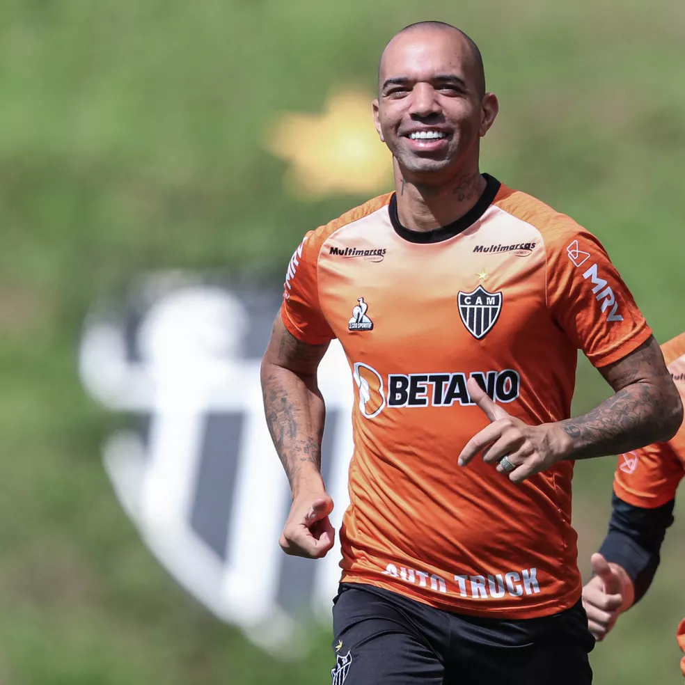Sem clube, Diego Tardelli revela pedido para voltar ao Atl&eacute;tico, mas v&ecirc; obst&aacute;culo: &ldquo;Elenco fechado&rdquo;