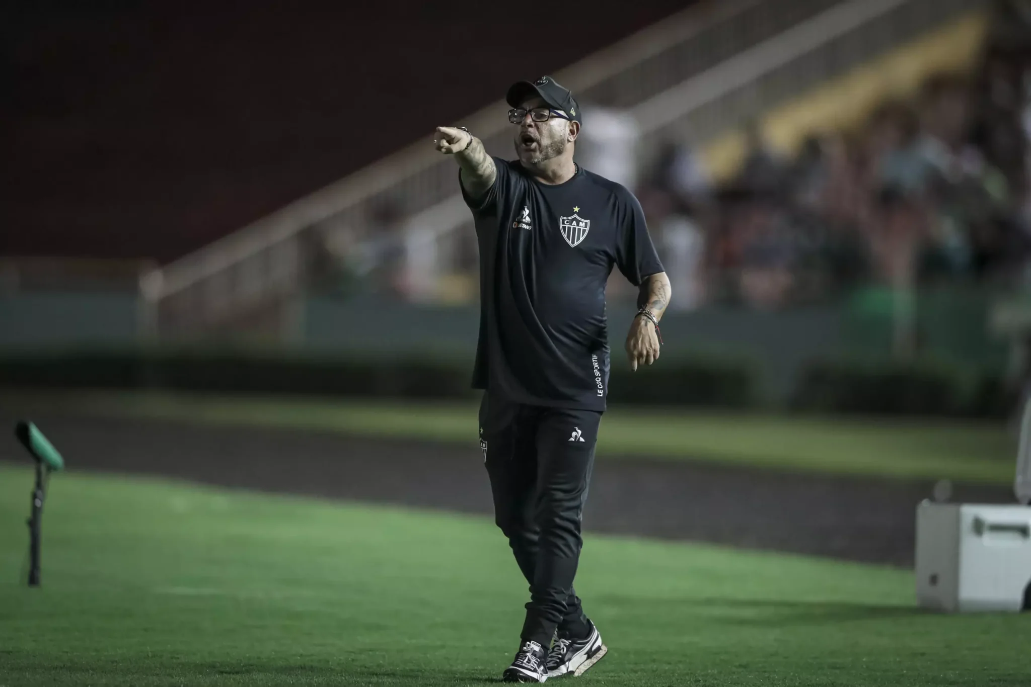 Mohamed diz que já tem o time para o clássico na cabeça