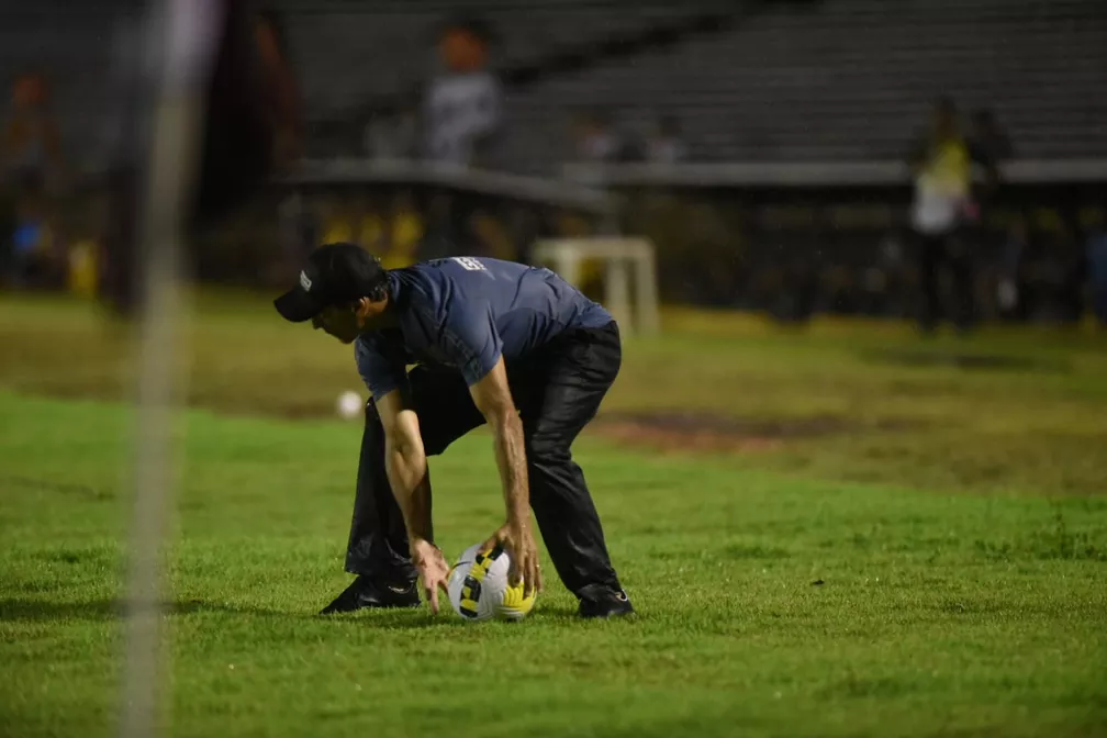 Bustos comemora chegada de Maicon: &ldquo;Vai nos ajudar a competir melhor&rdquo;