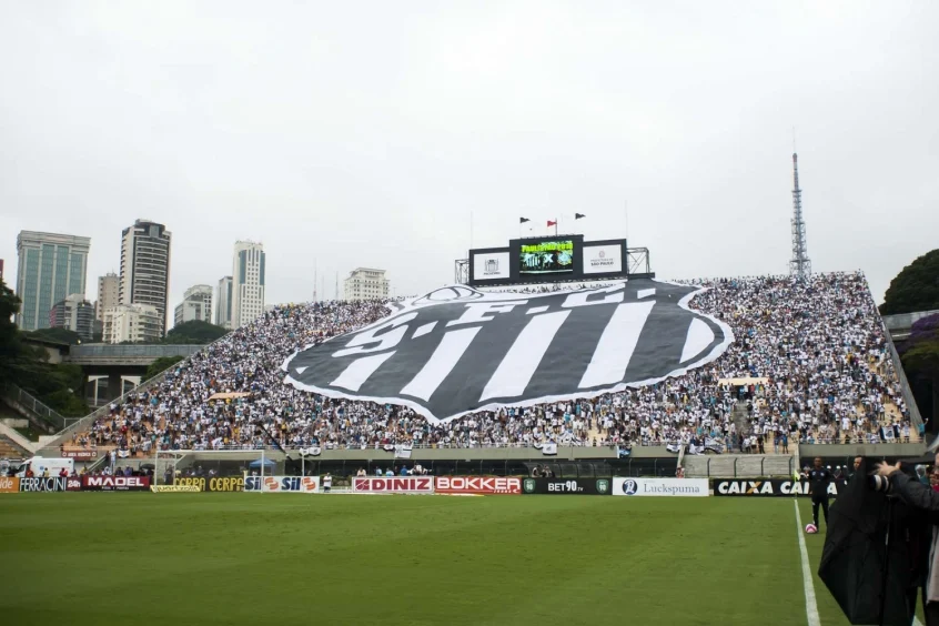 Santos pretende dividir os jogos do Brasileir&atilde;o entre Santos, Capital e outras pra&ccedil;as