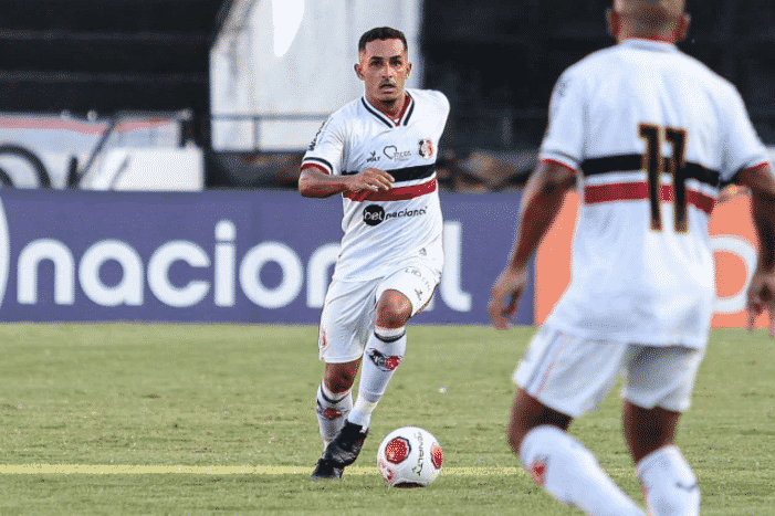 Esquerdinha crê em Santa Cruz com espírito de decisão no clássico diante do Náutico: “Nossa primeira final”