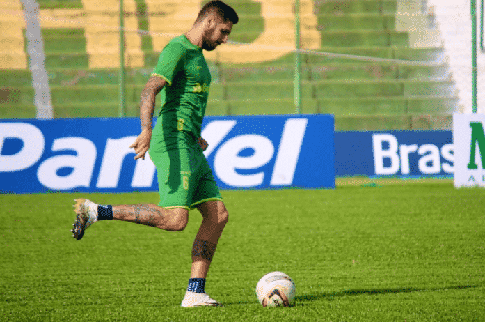 Carlos Alexandre, zagueiro do Ypiranga, fala sobre jogo contra o Brasil: &ldquo;agora tudo come&ccedil;a do zero&rdquo;