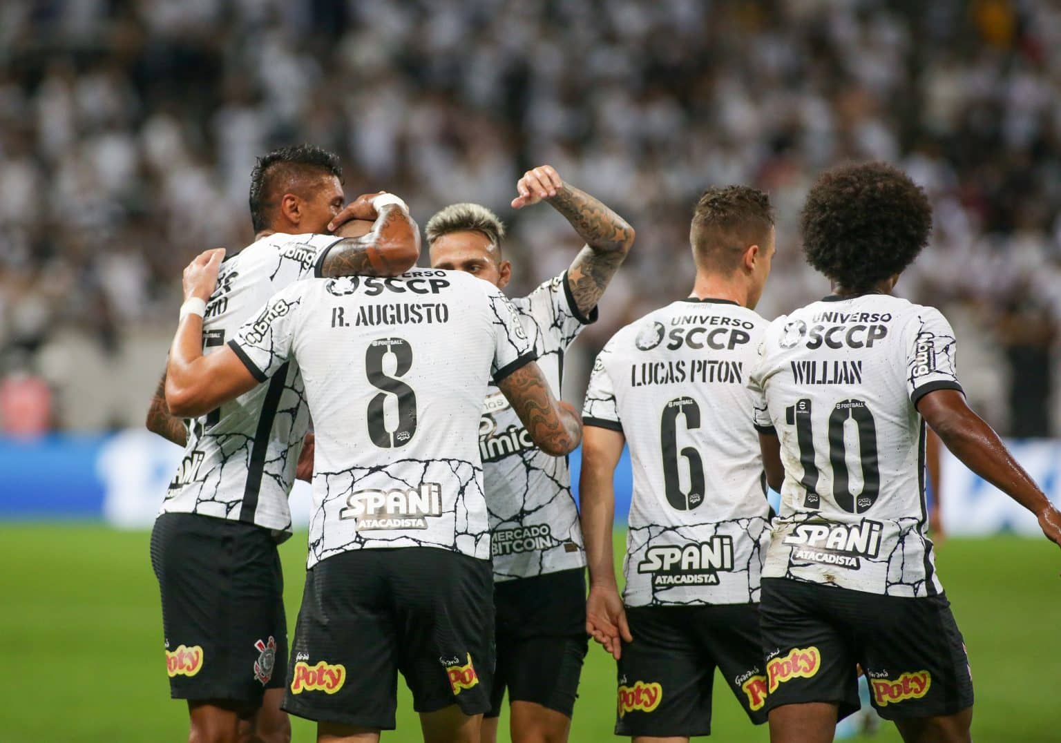 Corinthians vence bem e se anima antes do D&eacute;rbi