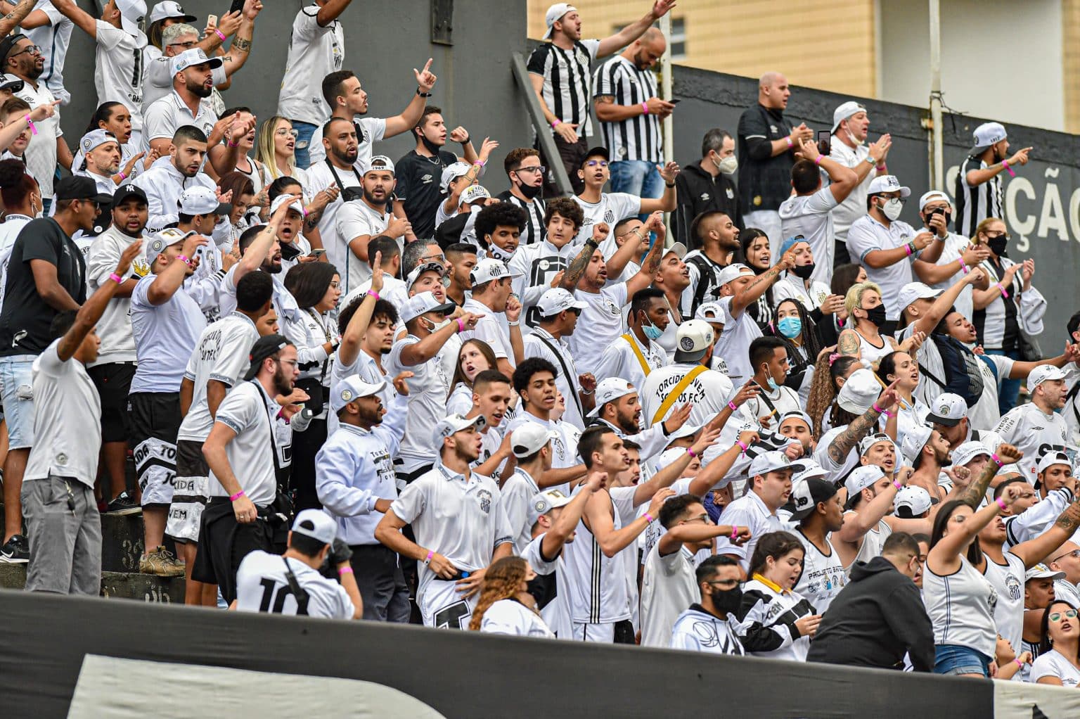 Santos lucrou apenas R$ 183 mil em 4 jogos na Vila Belmiro