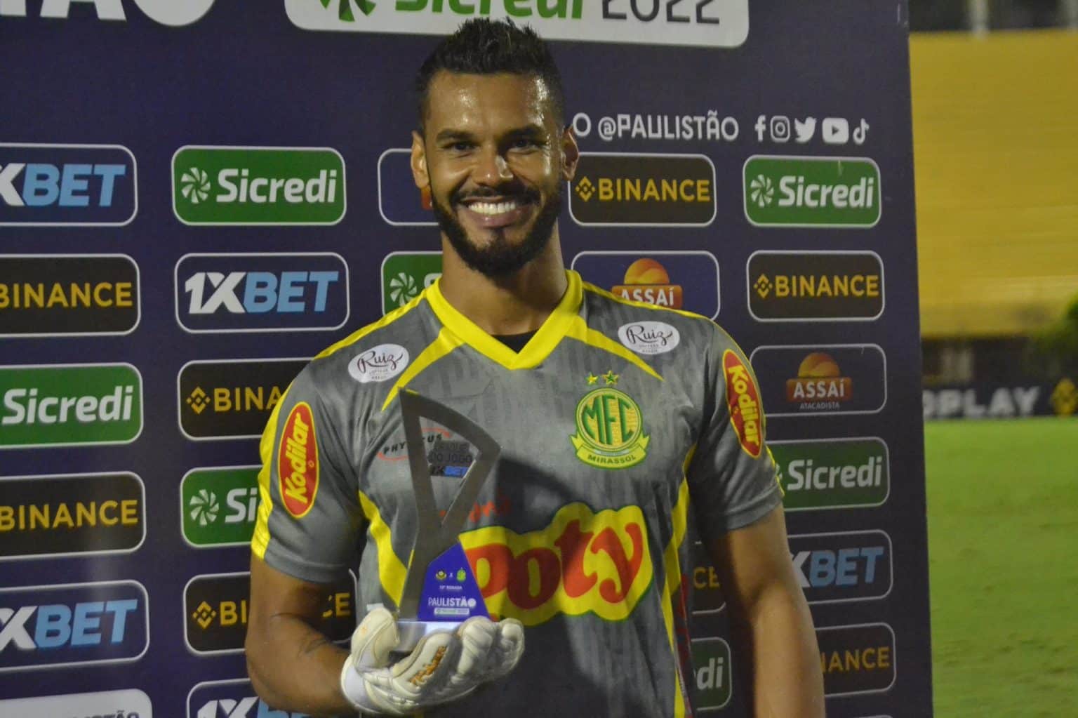 Darley pega pênalti e salva empate do Mirassol com o São Bernardo