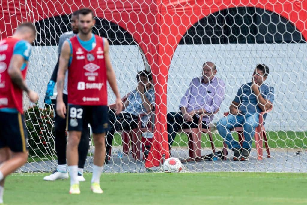 Andres Rueda pede desculpa pelo desempenho do Santos no Paulist&atilde;o