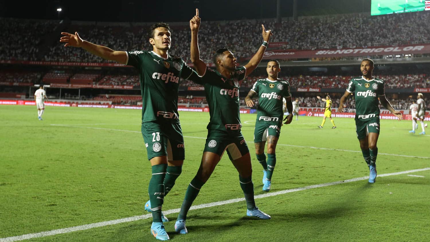 Palmeiras vence o S&atilde;o Paulo e quebra tabu de mais 25 anos