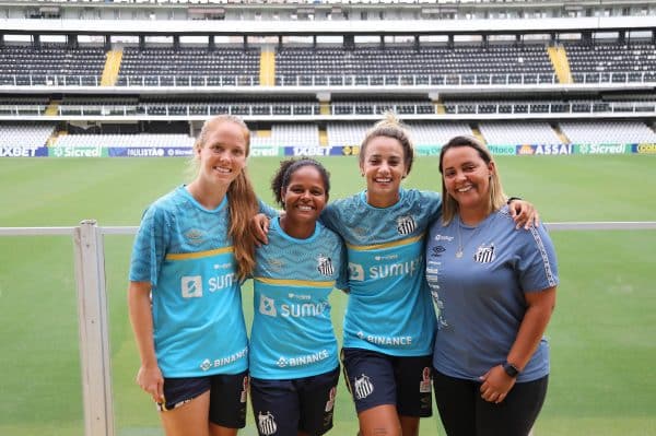 Santos atualiza registros do futebol feminino
