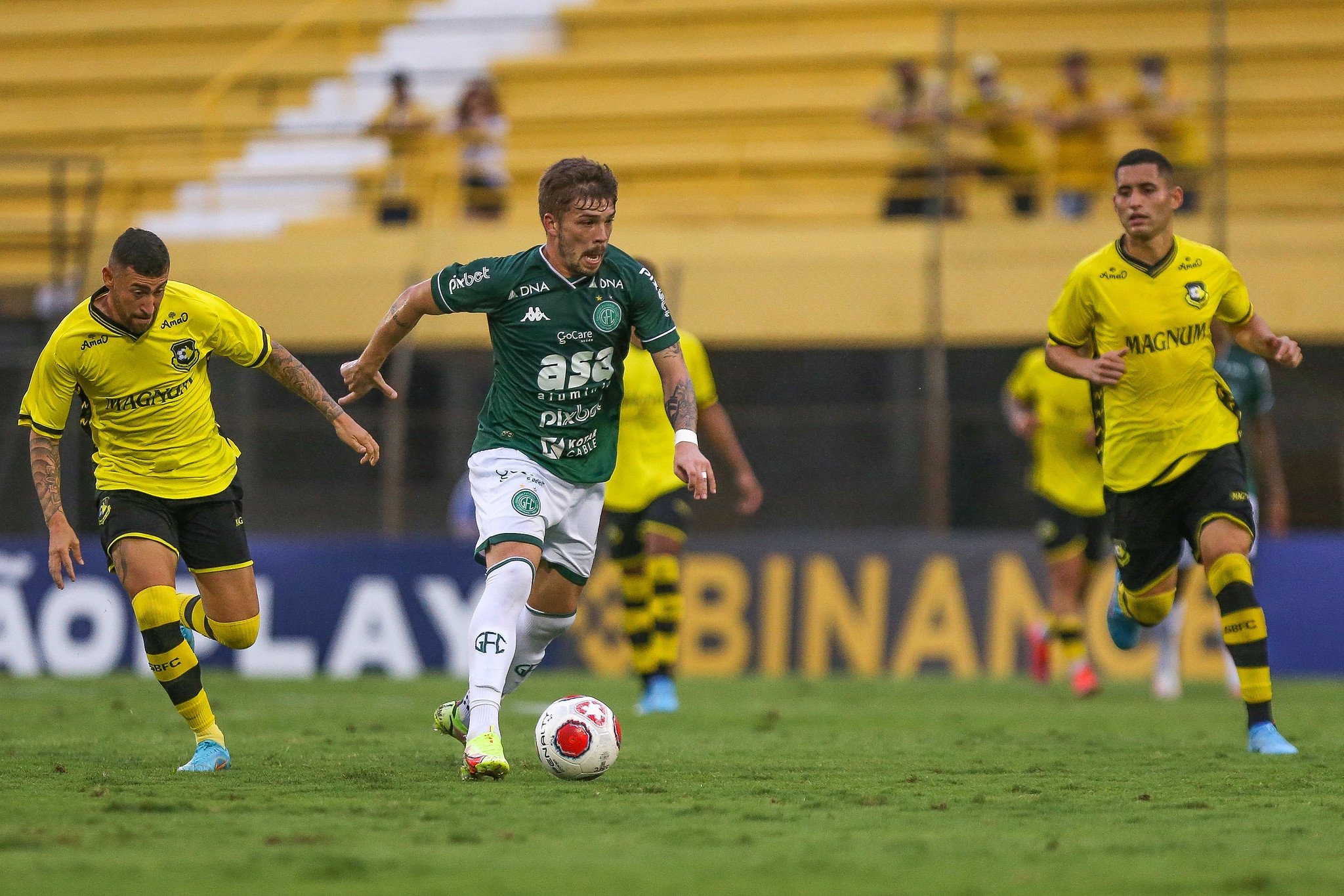 São Bernardo empata com Guarani e ambos garantem classificação