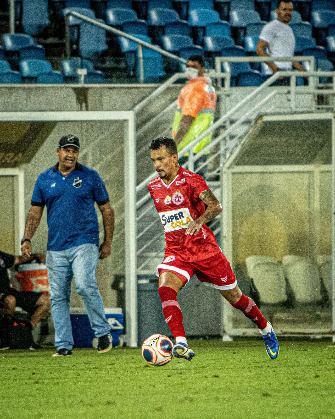 Felipinho comemora vit&oacute;ria do Am&eacute;rica sobre o ABC e mira busca pelo t&iacute;tulo