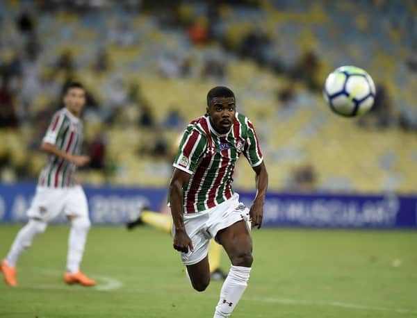 Matheus Alessandro acerta com a Ponte Preta