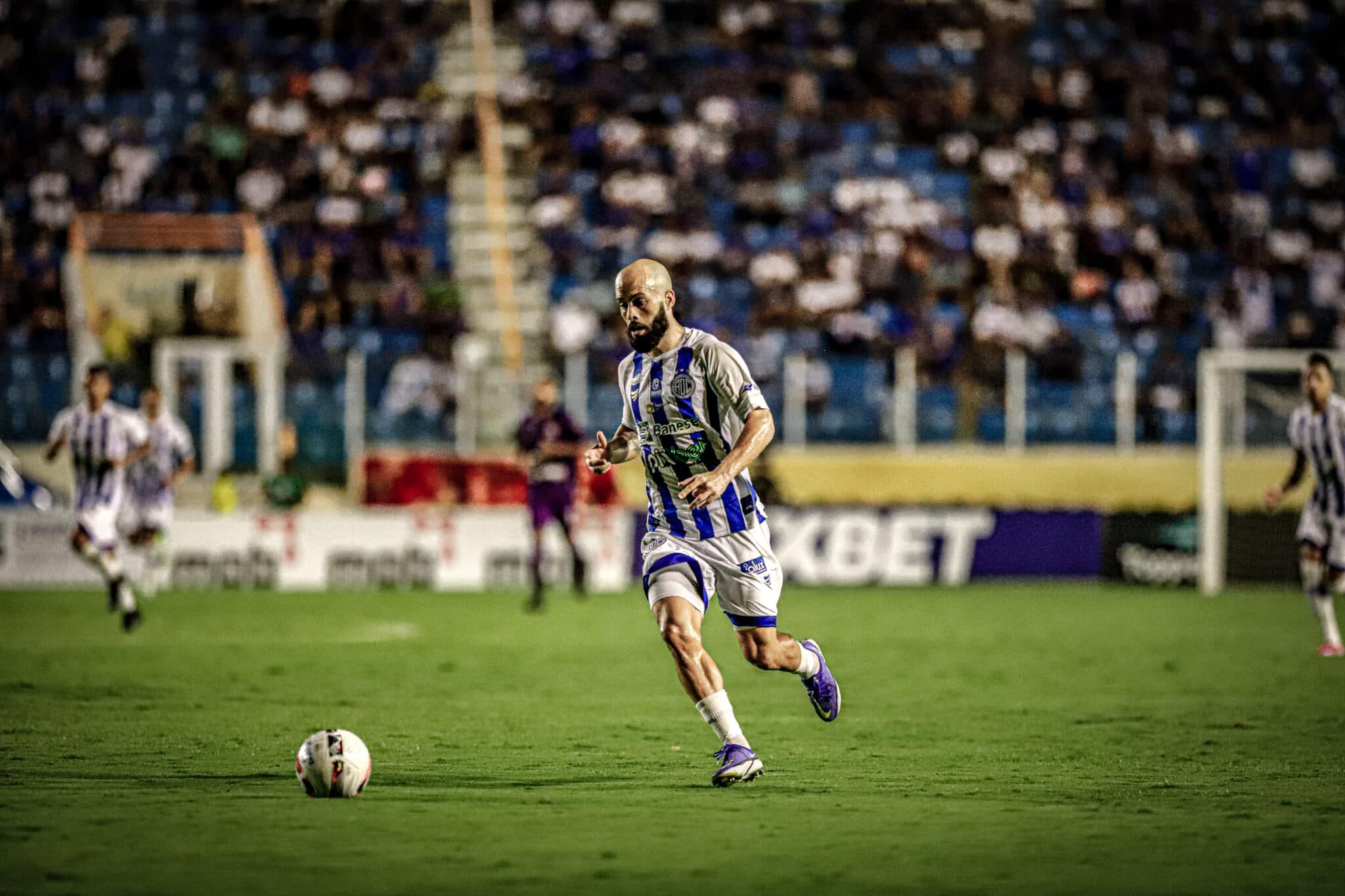 Álvaro e Confiança rescindem contrato em comum acordo