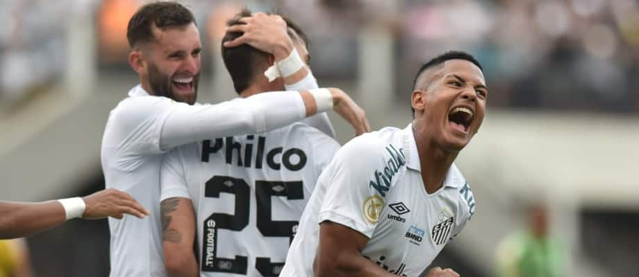 Santos vence América-MG e assume a liderança do Brasileirão