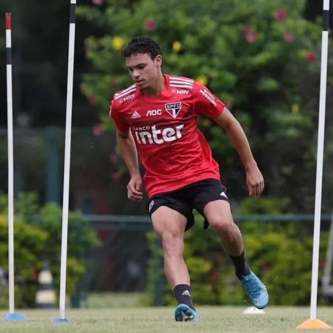 Danilo Gomes chega &agrave; Ponte Preta por empr&eacute;stimo do S&atilde;o Paulo