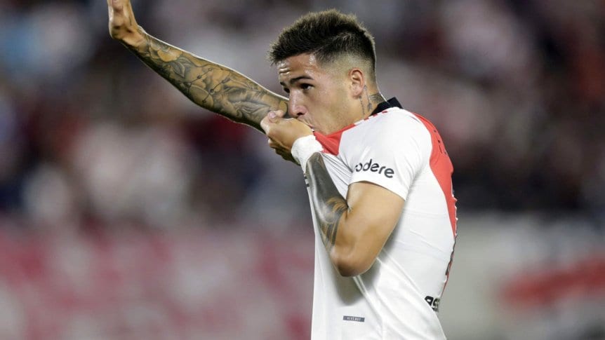 Monumental ovaciona Enzo Fern&aacute;ndez