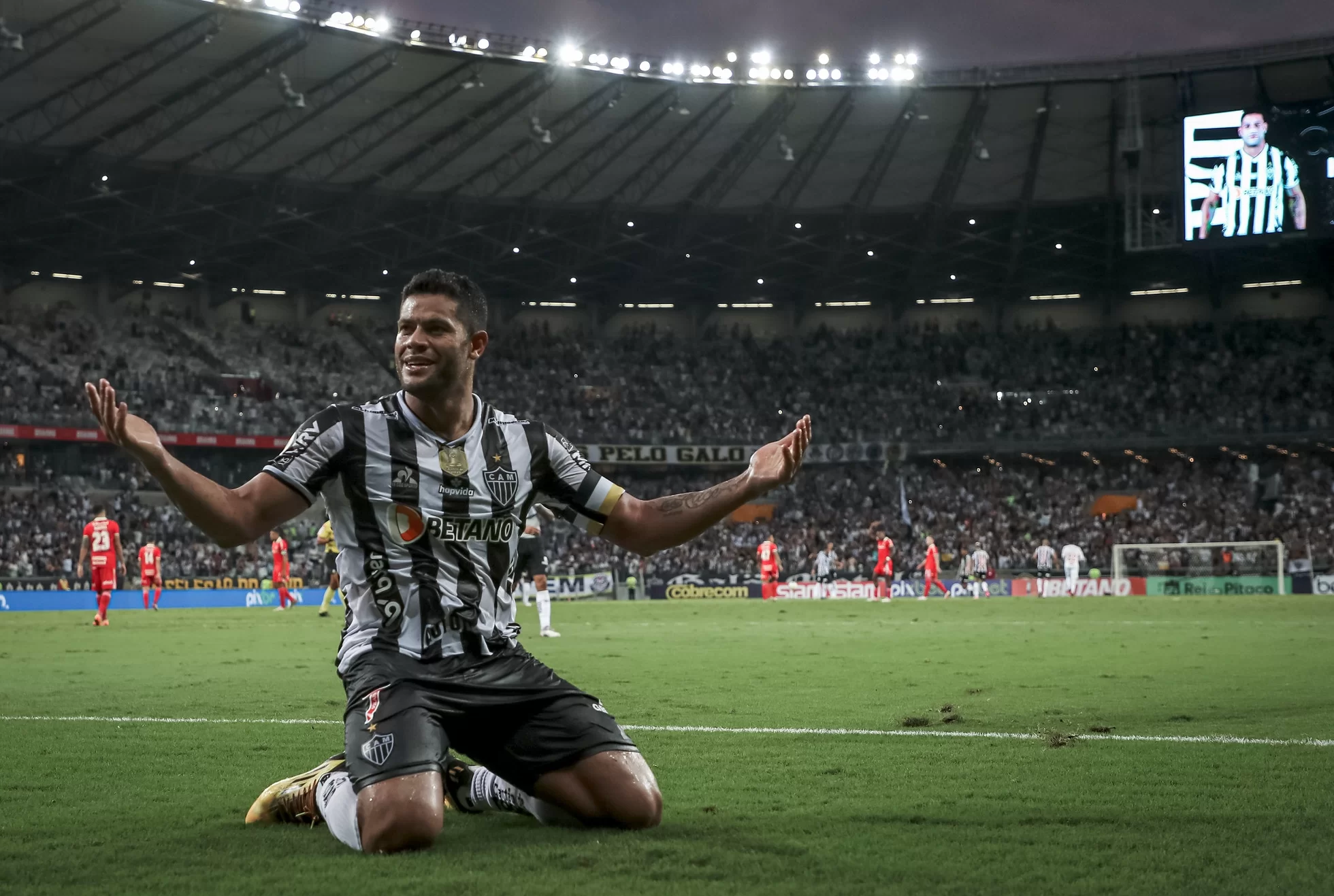 Por qu&ecirc; Hulk escolheu o Atl&eacute;tico-MG ao inv&eacute;s de outros clubes brasileiros?