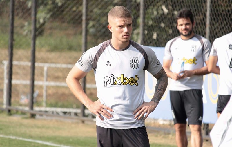 Mudança na escalação da Ponte Preta para duelo diante do Novorizontino