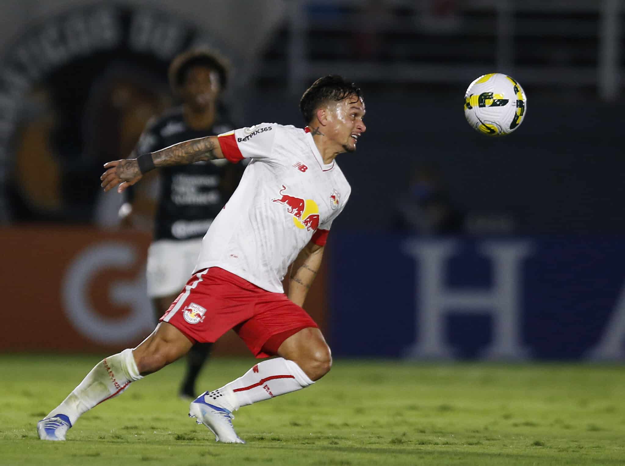 Artur vê jogo contra Estudiantes como decisão