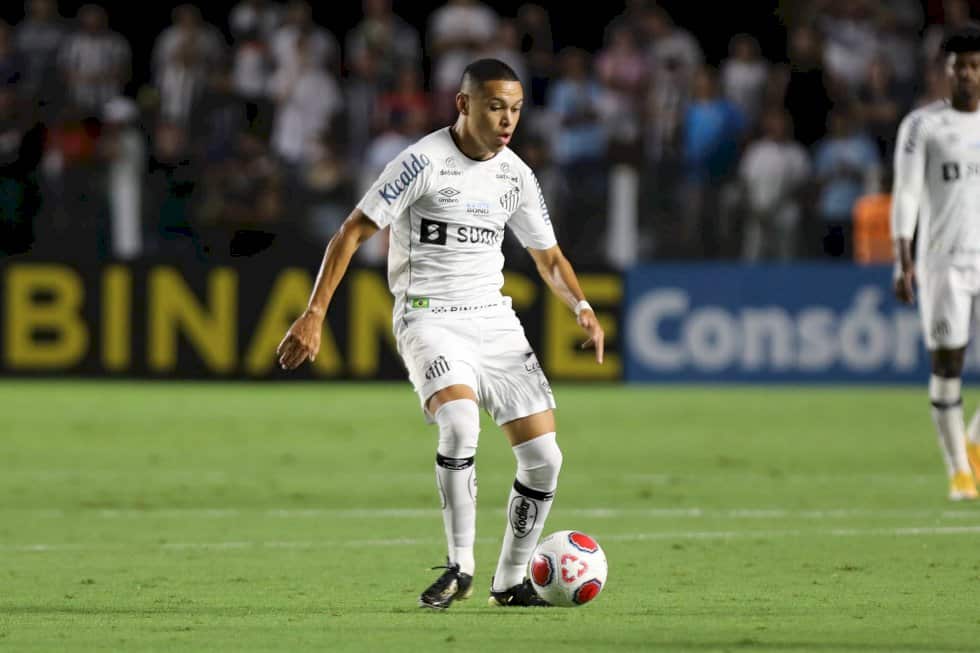 Santos tem oito jogadores com contratos que se encerram em 2022