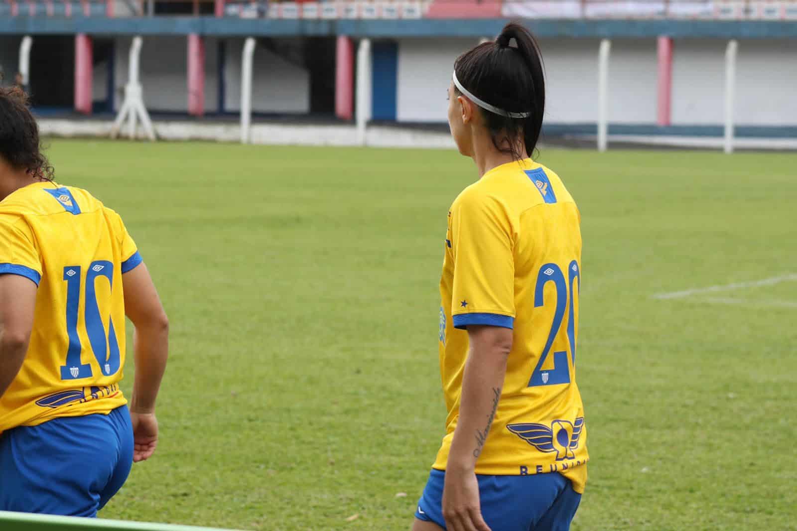 Gilmara comenta sobre seu in&iacute;cio no Ava&iacute; e espera brigar pela classifica&ccedil;&atilde;o no Brasileir&atilde;o