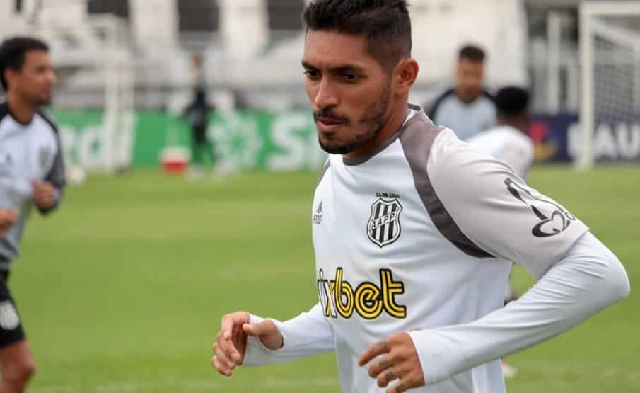 Mais j&aacute;? Ponte Preta e Pedro J&uacute;nior encerram contrato amigavelmente