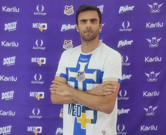 &Aacute;gua Santa contrata Donato, faltando tr&ecirc;s dias para estreia