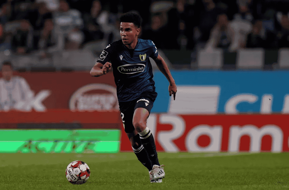 Internacional j&aacute; tem na mira o substituto de Dourado